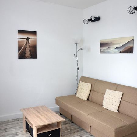 Studio "Au Bord De L'Eau" 2 Chambon-sur-Voueize Eksteriør billede