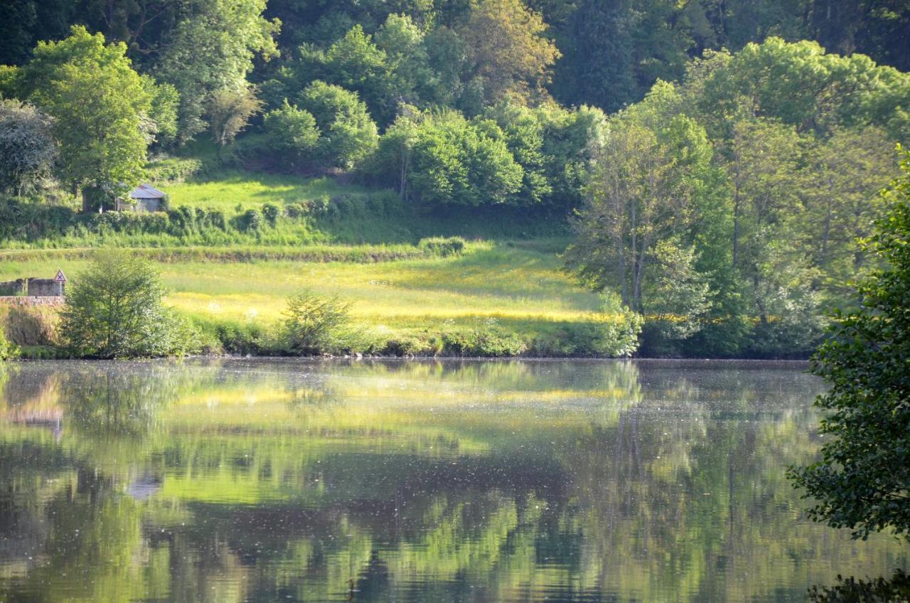 Studio "Au Bord De L'Eau" 2 Chambon-sur-Voueize Eksteriør billede