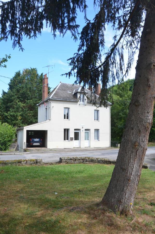 Studio "Au Bord De L'Eau" 2 Chambon-sur-Voueize Eksteriør billede